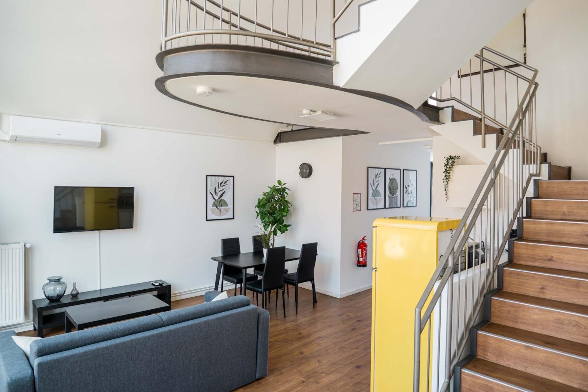 ベルリンFantastic Loft With Balconyアパートメント エクステリア 写真
